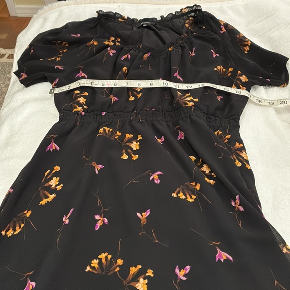 Madewell Georgette V neck beautiful floral midi dress from Bloomingdale’s. - Picture 11 of 13